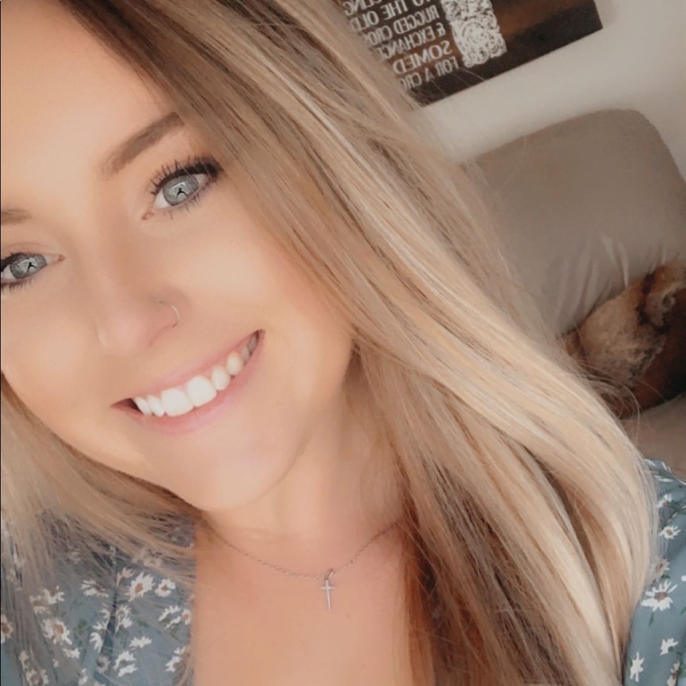 Meet your Posher, Megan